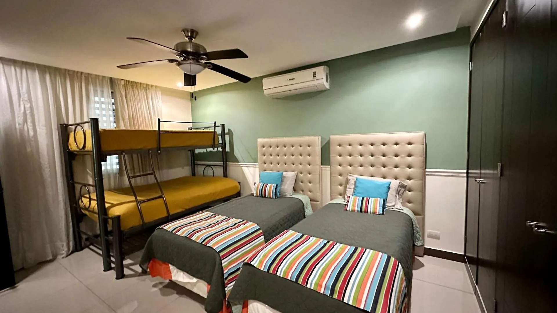 Oasis 12 Apartment Playa del Carmen